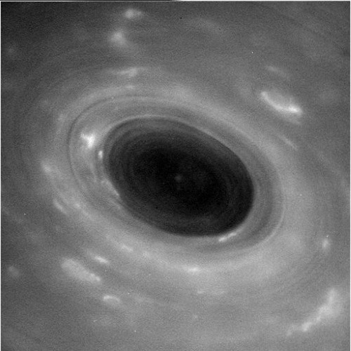 Những hình ảnh chưa từng thấy về vành đai của Sao Thổ - 1