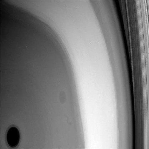 Những hình ảnh chưa từng thấy về vành đai của Sao Thổ - 10