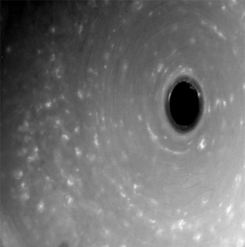 Những hình ảnh chưa từng thấy về vành đai của Sao Thổ - 9
