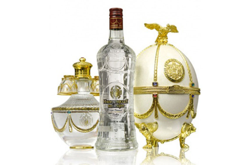 9. Imperial Collection Super Premium Vodka. Giá: 2.400 USD/chai - tương đương 54,46 triệu 