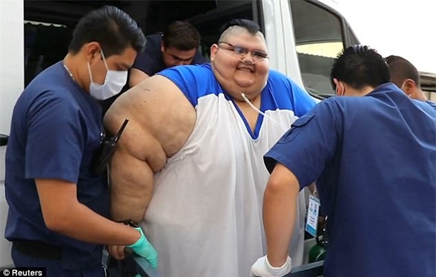 Người đàn ông béo nhất thế giới đạt kỷ lục tới 588kg - Ảnh 3.