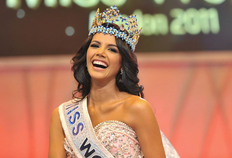 1. Ivian Sarcos. Mỹ nhân sinh năm 1989 chiến thắng danh hiệu Hoa hậu Thế giới Venezuela 2010 và Hoa hậu Thế giới 2011. Sau khi đăng quang, cô bắt đầu chuyển hướng sang làm người mẫu.
