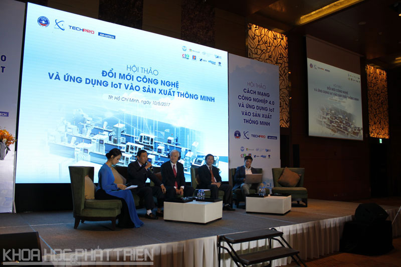 Thứ trưởng Trần Văn Tùng tiếp tục chủ trì phiên tọa đàm 1 với chủ đề “Làm thế nào để nền công nghiệp Việt Nam tăng tốc hướng tới kỷ nguyên 4.0”