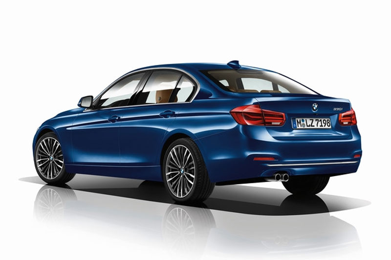BMW 3-Series 2018 thêm 3 phiên bản đẹp long lanh. BMW cũng đã giới thiệu 3 phiên bản nâng cấp mới của dòng 3-Series chuẩn bị cho sự kiện ra mắt vào tháng 7 tới. (CHI TIẾT)