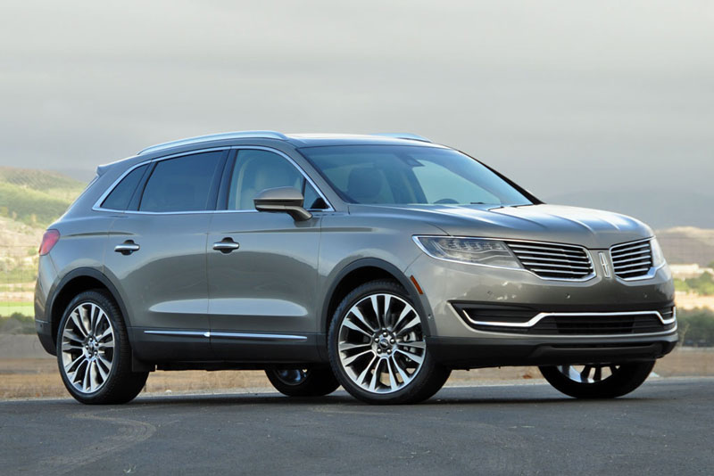 8. Lincoln MKX 2017.
