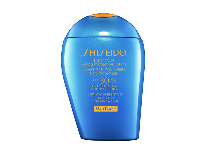 2. Shiseido Expert Sun Aging Protection Lotion SPF 30. Giá: 32 USD (tương đương 725.000 đồng).