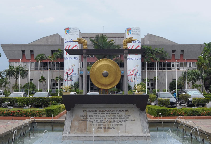 10. Đại học Quốc gia Malaysia (UKM). Trường đại học công nằm ở bang Selangor, Malaysia. UKM thành lập ngày 18/5/1970 và được xem là một trong những trường đại học tốt nhất Malaysia. 