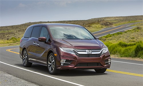 Honda Odyssey thế hệ mới giá từ 30.900 USD tại Mỹ. Phiên bản mới của mẫu xe gia đình thay đổi thiết kế, nâng cấp công nghệ cùng tính năng an toàn. (CHI TIẾT)