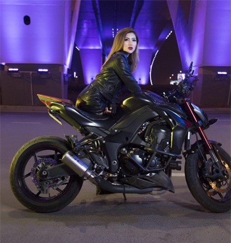 Hot girl moto Thu Anh do dang Kawasaki Z1000-Hinh-8