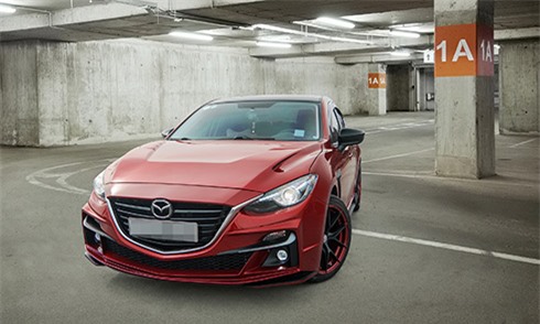 Mazda3 lột xác phong cách thể thao tại Việt Nam. Mẫu sedan nâng cấp ngoại hình phong cách xe đua nhờ bodykit thể thao và nhiều đồ chơi với chi phí thực hiện khoảng 100 triệu. (CHI TIẾT)
