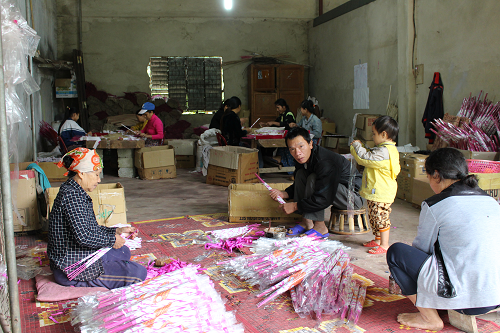 Cơ sở sản xuất hương trầm tại Quỳ Châu