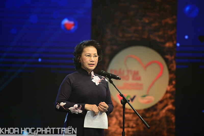 Chủ tịch Quốc hội Nguyễn Thị Kim Ngân phát biểu tại đêm Gala