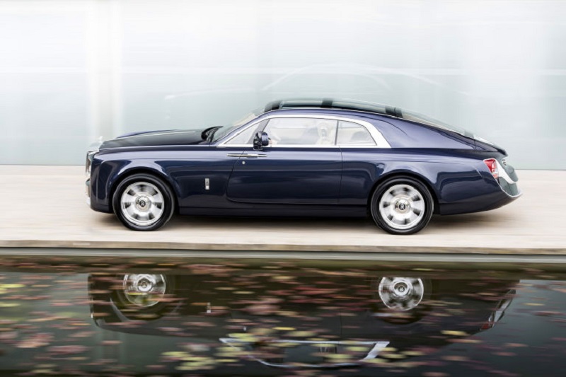 Nét đẹp cổ điển pha nét hiện đại của Rolls-Royce Sweptail 
