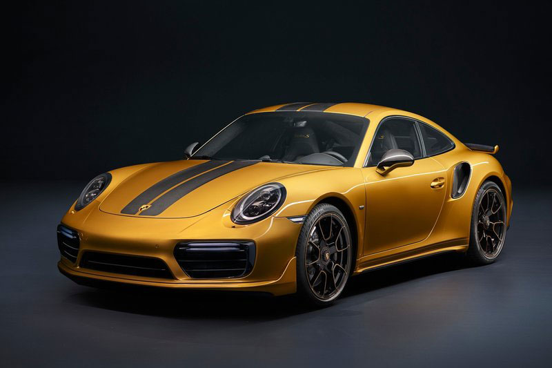Porsche 911 Turbo S Exclusive Series giá 300.000 USD. Siêu xe 911 phiên bản đặc biệt sản xuất giới hạn 500 chiếc, ngoại thất vàng ánh kim, nội thất làm thủ công. (CHI TIẾT)