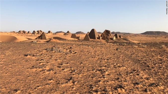 Phát hiện hàng trăm kim tự tháp "ẩn mình" ở Sudan - 5