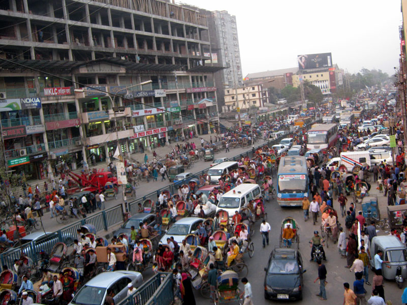 1. Thủ đô Dhaka (Bangladesh). Mật độ dân số: 44.500 người/km2.