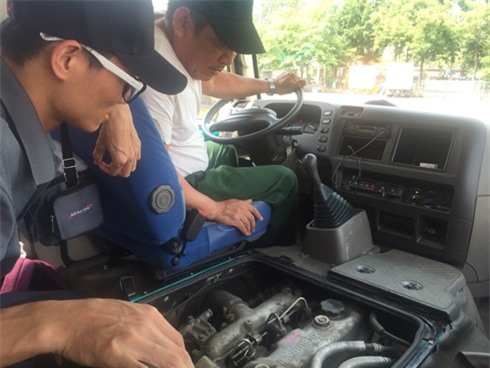 Fuso tặng 100% lệ phí trước bạ cho khách hàng mua xe trong tháng 6. Nhân kỉ niệm một năm ra mắt xe khách Rosa tại Việt Nam, Fuso tặng 100% lệ phí trước bạ cho khách hàng mua xe trong tháng 6/2017. (CHI TIẾT)