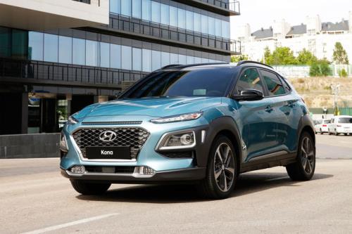 Hyundai Kona-đối thủ mới của Ford EcoSport có thể được lắp ráp tại Việt Nam. Mẫu Kona 2018 của Hyundai đã ra mắt tại thị trường Hàn Quốc ngày 13/6. Đây là mẫu xe phát triển dựa trên nền tảng mới cạnh tranh trực tiếp với Ford EcoSport, có thể được lắp ráp tại Việt Nam. (CHI TIẾT)
