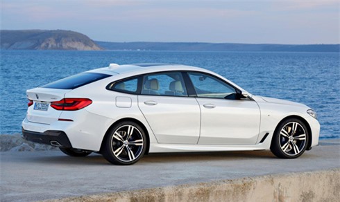 BMW bật mí về serie 6 Gran Turismo sắp trình làng. Serie 6 GT có nội thất, khoang lái rộng hơn so với với serie 5 Gran Turismo. (CHI TIẾT)