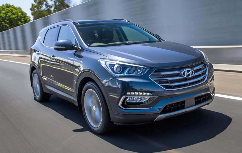 Hyundai Santa Fe 2018 có giá chỉ từ 567 triệu đồng. Mẫu crossover SUV sắp đi hết vòng đời sản phẩm đã được Hyundai nâng cấp triệt để lần cuối trước khi đón chờ thế hệ hoàn toàn mới kế tiếp. (CHI TIẾT)