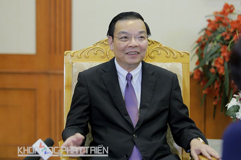  Bộ trưởng Bộ Khoa học và Công nghệ - Chu Ngọc Anh trả lời phỏng vấn.
