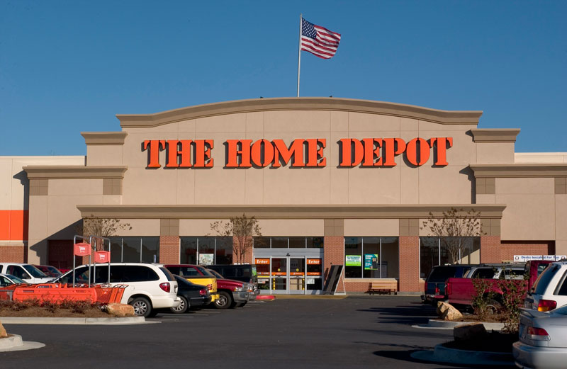 6. The Home Depot. Công ty bán lẻ của Mỹ được thành lập năm 1978. Các sản phẩm mà Home Depot phân phối chủ yếu là thiết bị gia đình, dụng cụ, đồ gỗ, vật liệu xây dựng, sơn, ống nước, sàn, vật tư sân vườn, cây cối…