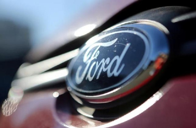 Ford lần đầu tiên nhập xe lắp ráp tại Trung Quốc vào Mỹ. Ford cho biết họ đang có kế hoạch chuyển một phần việc sản xuất mẫu xe cỡ nhỏ Focus từ Mỹ sang Trung Quốc và sẽ nhập xe trở lại Mỹ, dựa trên kỳ vọng giá dầu sẽ giảm trong dài hạn và mối quan hệ thương mại Mỹ - Trung Quốc ổn định. (CHI TIẾT)