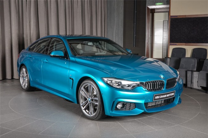BMW 420i Gran Coupe hút ánh nhìn với màu xanh mới. Được sơn màu xanh lam, chiếc BMW 420i Gran Coupe dường như trở nên nổi bật và ấn tượng hơn rất nhiều. (CHI TIẾT)