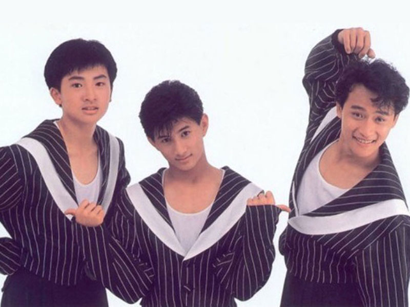 1. Tiểu Hổ Đội. Ban nhạc nam nổi tiếng của Đài Loan (Trung Quốc) cuối thập kỉ 80, đầu thập kỉ 90 gồm ba thành viên là Ngô Kỳ Long, Trần Chí Bằng và Tô Hữu Bằng. Nhóm hoạt động từ năm 1988 và giải tán năm 1997. Hiện tại, cả 3 trở thành những nghệ sĩ nổi tiếng hàng đầu đất nước tỷ dân.