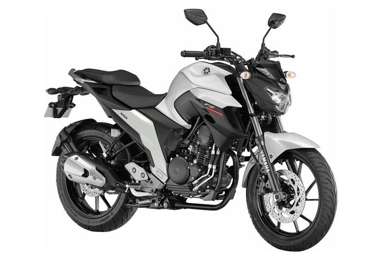 Cận cảnh môtô Yamaha 249cc vừa “đổ bộ” về Việt Nam, giá hơn 60 triệu. Yamaha FZ25 2017 vừa được nhập khẩu từ Ấn Độ về thị trường Việt Nam với giá bán hơn 60 triệu đồng. Mẫu naked bike này có ưu điểm gì nổi bật? (CHI TIẾT)