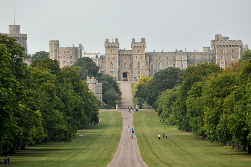 4. Lâu đài Windsor (Anh). Diện tích: 54.835 m2. 