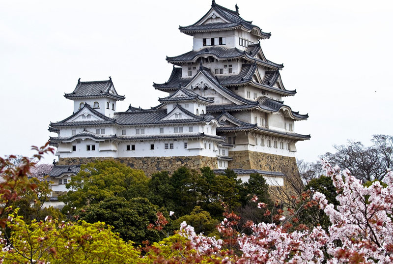8. Lâu đài Himeji (Nhật Bản). Diện tích: 41.468 m2. 