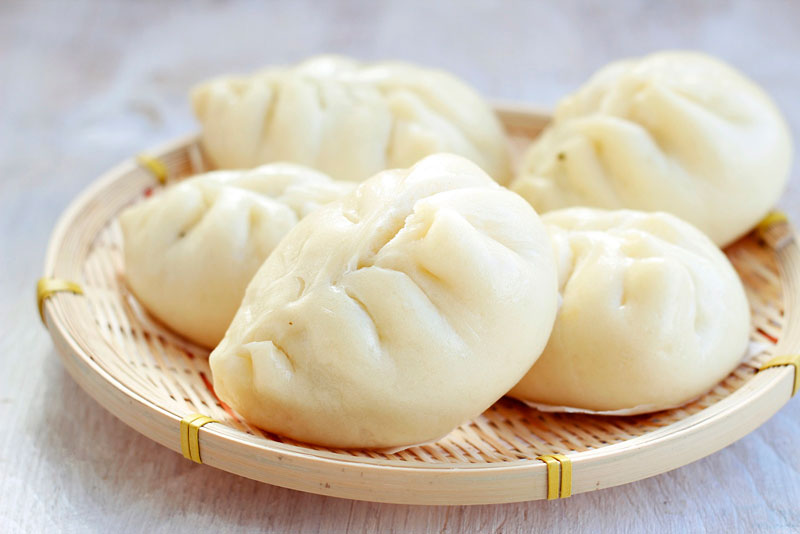 Tuyệt chiêu làm bánh bao nhân thịt thơm ngon. Bánh bao là món ăn truyền thông trong ẩm thực Trung Quốc. Hiện nay, món ăn này rất phổ biến ở Việt Nam và nhiều nước trên thế giới. Nó được rất nhiều người ưa chuộng vì hương vị thơm ngon, bổ dưỡng. (CHI TIẾT) 
