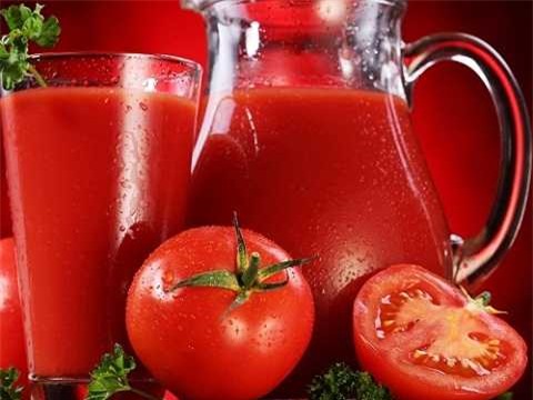 Không chỉ có lợi cho sức khỏe, cà chua còn được nhiều bạn chọn làm mỹ phẩm thiên nhiên rất tốt