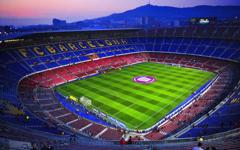 1. Camp Nou (Tây Ban Nha) - sức chứa: 99.354 người.