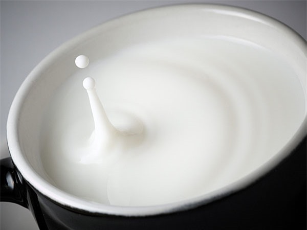 11. Sữa bơ: Sữa bơ rất giàu canxi, vitamin B phức tạp, protein và kali. Vitamin B giúp bài tiết hormone và do đó giúp điều trị chu kỳ không đều.