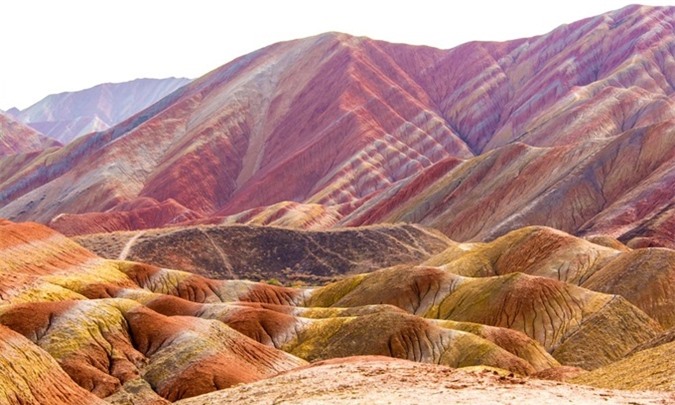Choáng ngợp trước 10 kỳ quan thiên nhiên nhiều màu sắc nhất thế giới