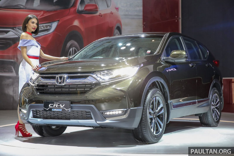 Honda CR-V 7 chỗ lộ giá bán 1,1 tỷ đồng ở Việt Nam. Mẫu SUV Honda CR-V thế hệ mới, phiên bản 7 chỗ, vừa bị hé lộ mức giá 1,1 tỷ đồng thông qua hợp đồng mua bán giữa một khách hàng và đại lý ở Sài Gòn. (CHI TIẾT)