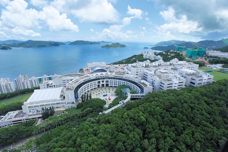 6. Đại học Khoa học và Công nghệ Hồng Kông (HKUST). Được thành lập năm 1991 ở phía Nam Hồng Kông (Trung Quốc). Diện tích 60 hécta. HKUST đào tạo các chuyên ngành kinh doanh và quản lý, kỹ thuật, khoa học và nhân văn, khoa học xã hội. HKUST luôn nằm trong top 3 trường đại học hàng đầu Hồng Kông.