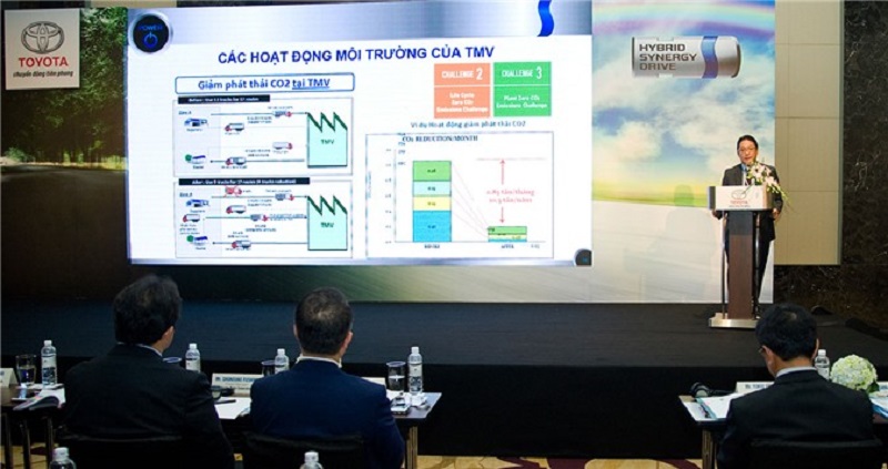 Ông Toru Kinoshita – Tổng giám đốc Toyota Việt Nam phát biểu tại buổi giới thiệu công nghệ Toyota Hybrid.