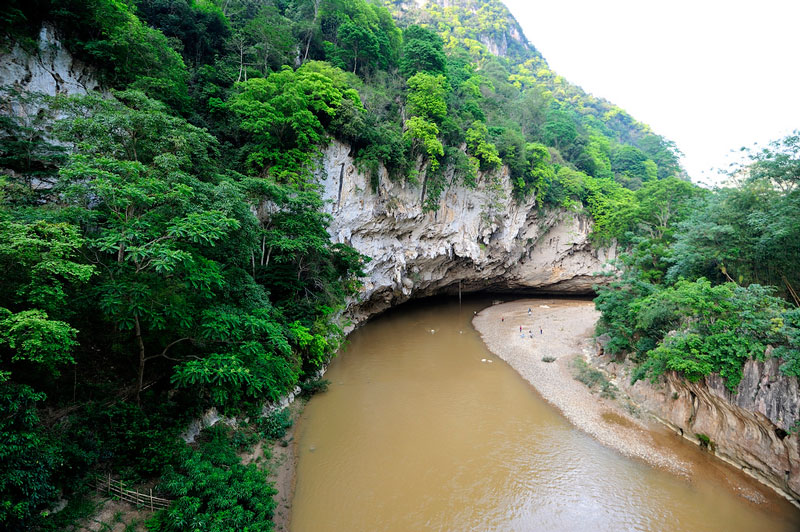 Tại Mường Hinh, lưu lượng trung bình năm 91 m3/s ứng với môđun dòng chảy năm 17,1 l/s.km2. Ảnh: Diem Dang Dung.