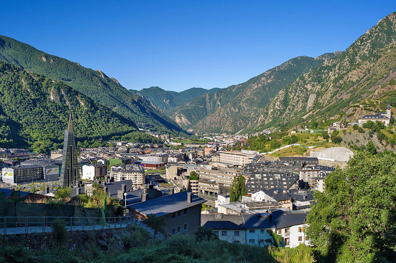 6. Andorra. Tuổi thọ trung bình: 82,85.