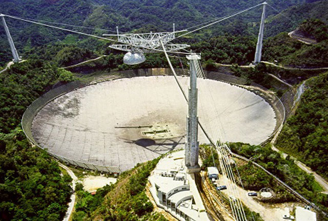 Đài thiên văn Arecibo ở Puerto Rico.