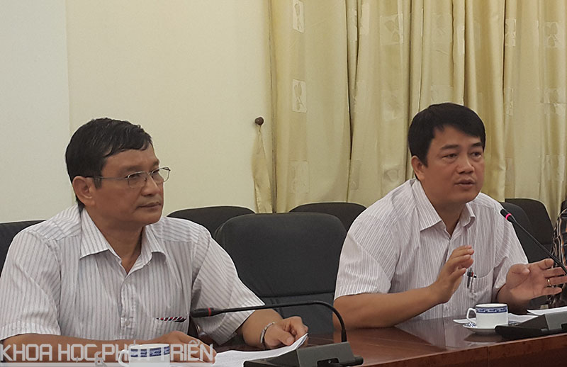 TS Trần Chí Thành (bên phải) chia sẻ thông tin trước ngày khai mạc hội nghị