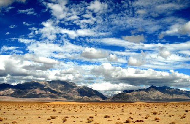 Sa mạc thuộc tỉnh Thanh Hải. (Nguồn: scmp.com)