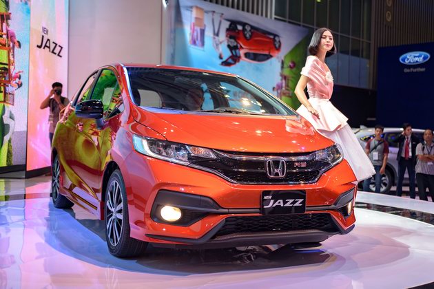 Honda Jazz hoàn toàn mới chính thức ra mắt Việt Nam. Mẫu xe hatchback 5 cửa thế hệ mới có diện mạo đẹp mắt và nhiều tính năng hữu ích, sẽ được bán ra thị trường Việt Nam kể từ Quý I năm 2018. (CHI TIẾT)