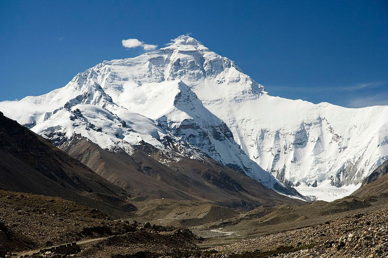 1. Đỉnh Everest (Trung Quốc và Nepal). Chiều cao: 8.848m.