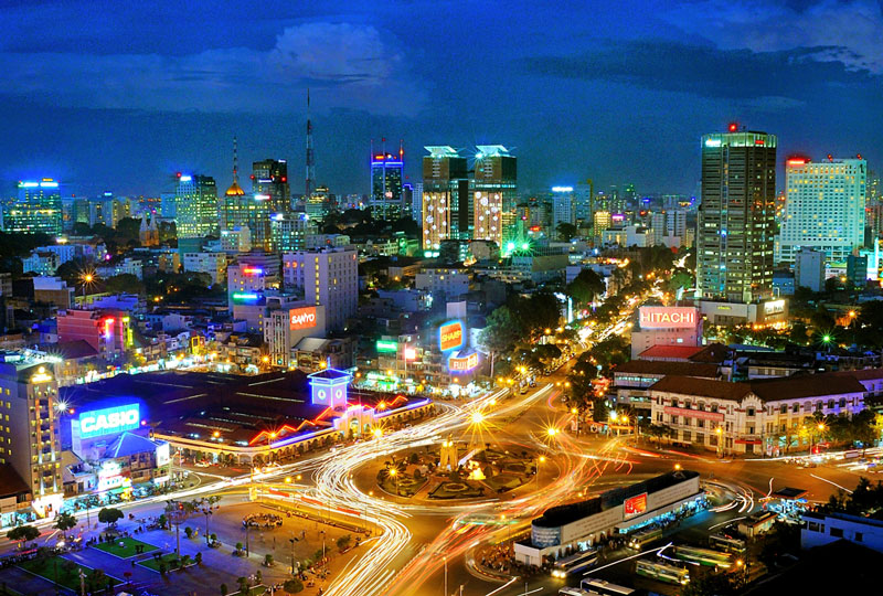 8. Thành phố Hồ Chí Minh. Là thành phố lớn nhất Việt Nam đồng thời cũng là đầu tàu kinh tế và là một trong những trung tâm văn hóa, giáo dục quan trọng nhất của nước này. Hàng năm, thành phố mang tên Bác thu hút hàng triệu khách du lịch tới tham quan.