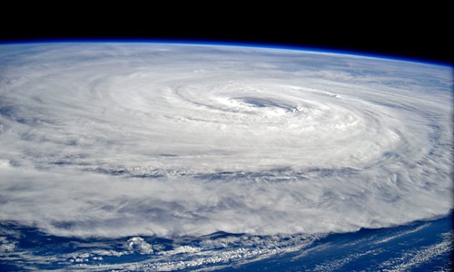 Siêu bão Noru đang cuộn xoáy trên Thái Bình Dương hôm 1/8. Ảnh: Sergey Ryazansky.