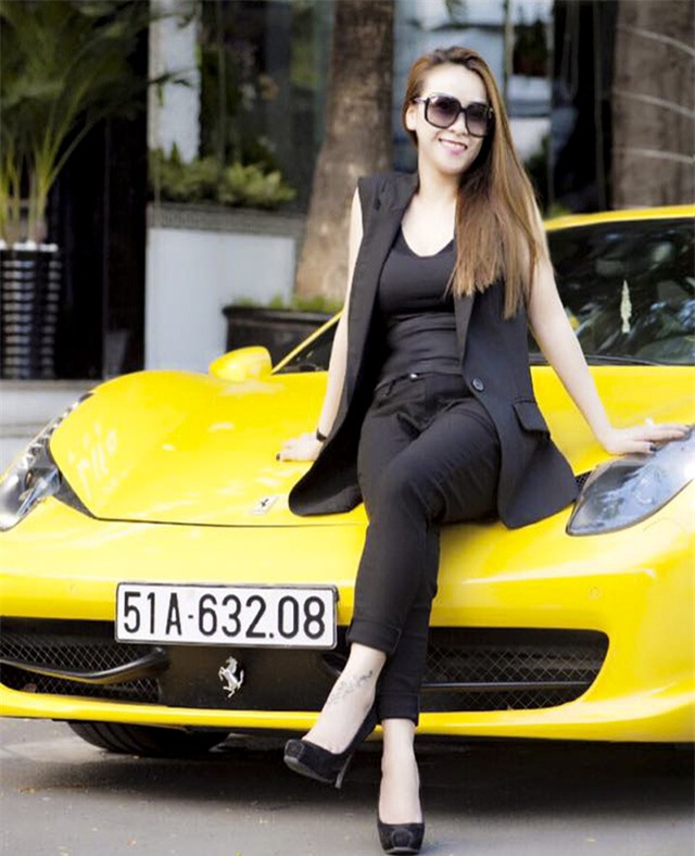  Ferrari 458 Italia yêu thích của nữ đại gia trẻ tuổi 